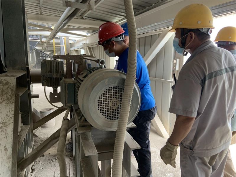 礦山石料輸送機-維護(hù)調(diào)試